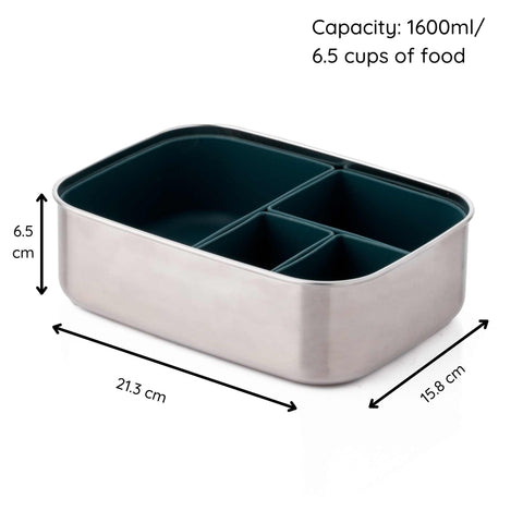 The image shows the lunchbox with the dimension arrows on it. The lunchbox has a capacity of 1600ml which is the equivalent of 6.5 cups of food. The depth is 6.5cm, the length is 21.3cm and the width is 15.8cm.